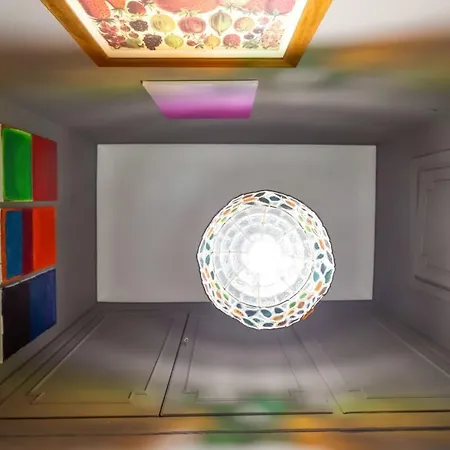 Pantheon Stylish Lägenhet *